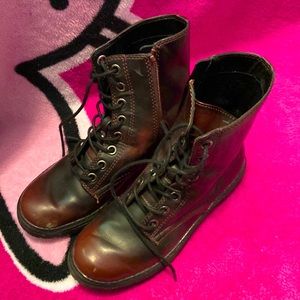 Super grungy faux leather maroon combat boots from brand Unr8ted. From 2017.